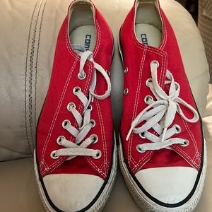Converse All Stars in red
